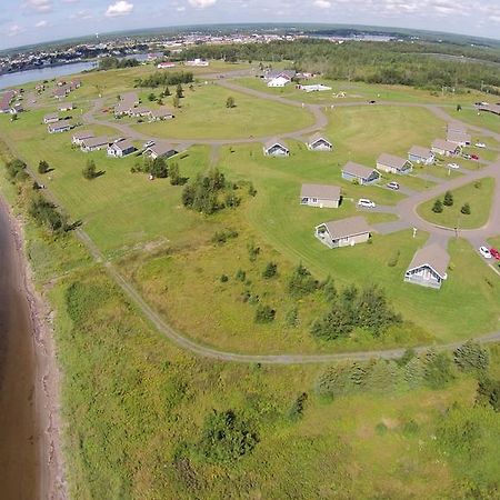 Villegiature Deux Rivieres Resort Tracadie Exterior photo