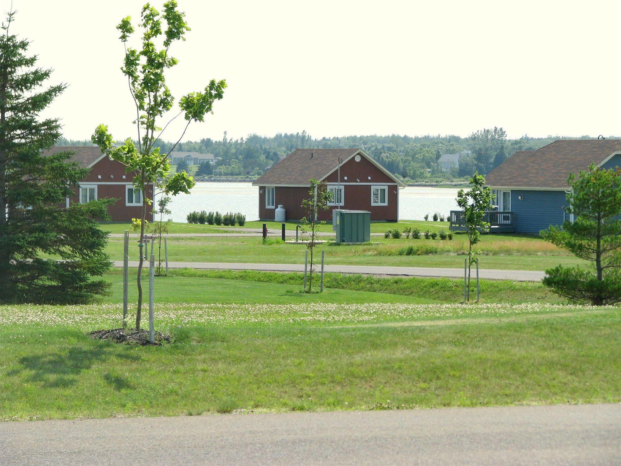 Villegiature Deux Rivieres Resort Tracadie Exterior photo