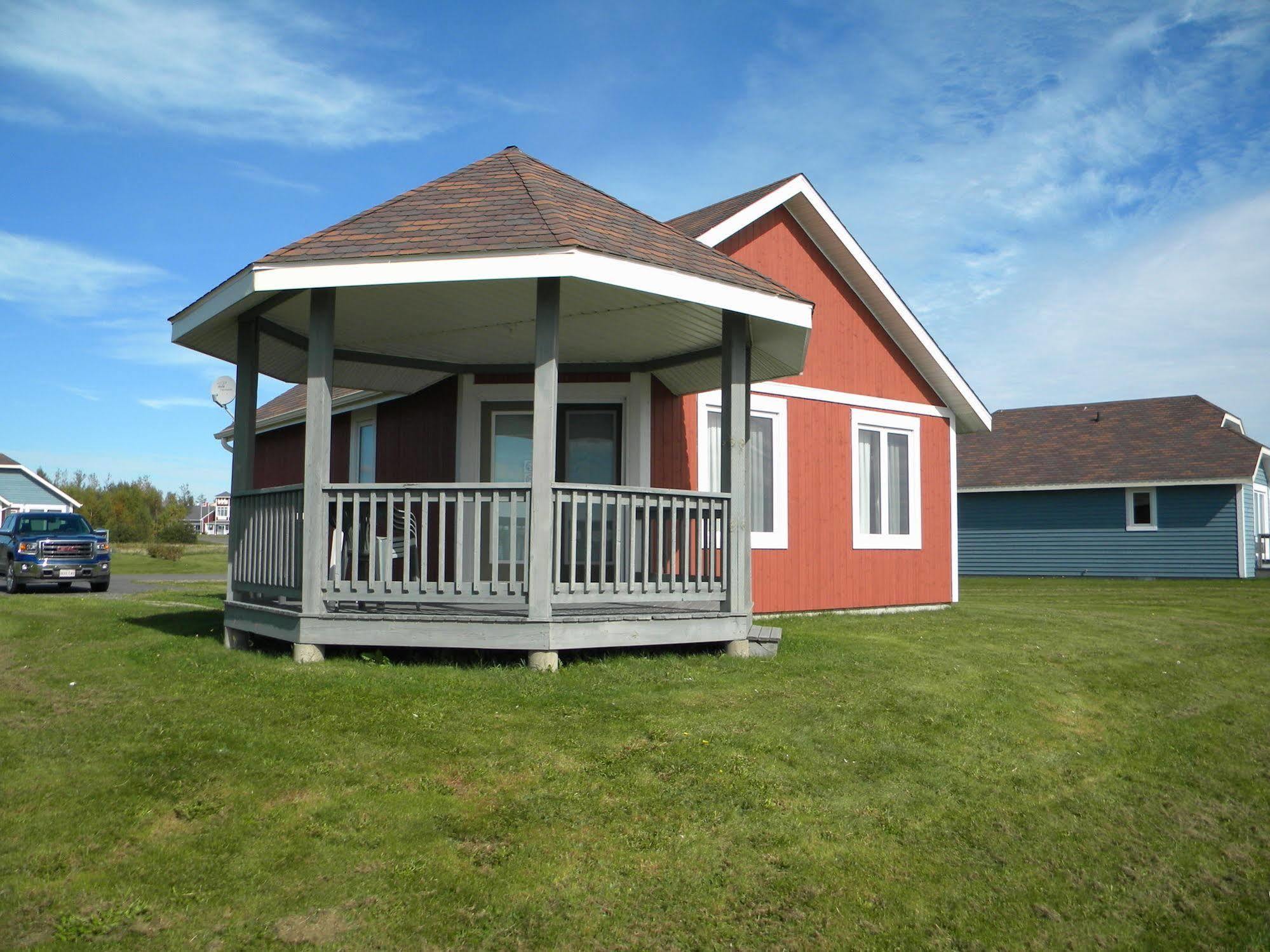 Villegiature Deux Rivieres Resort Tracadie Exterior photo