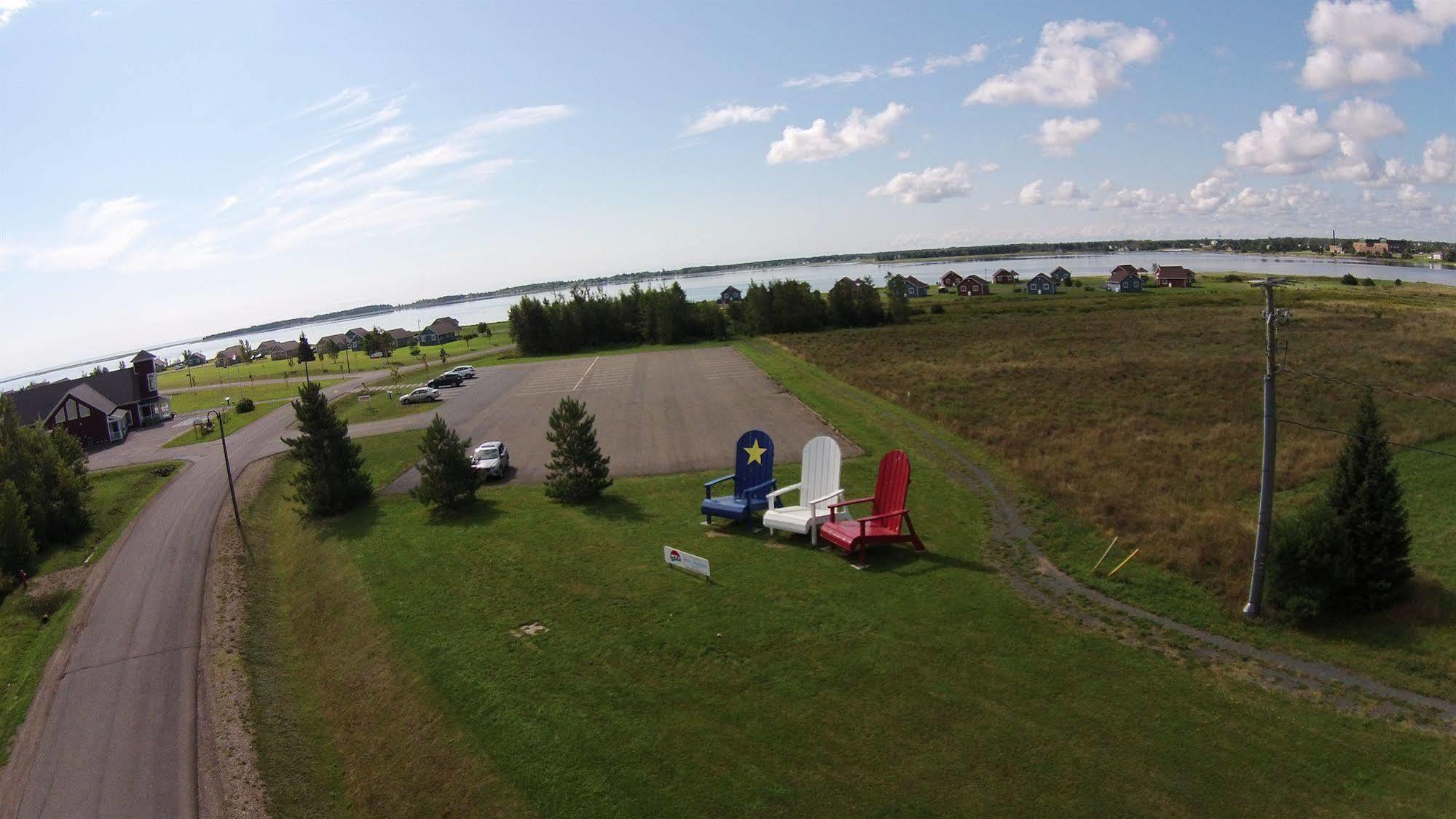 Villegiature Deux Rivieres Resort Tracadie Exterior photo